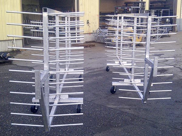 Level Fabricators - Custom Aluminum Carts