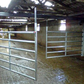 Level Fabricators - Agricultural - Crowd Gates