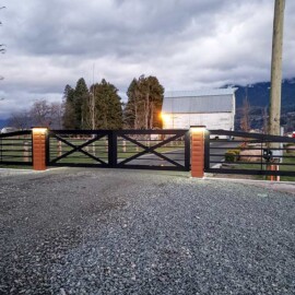 Level Fabricators - Custom Gates