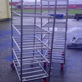 Level Fabricators - Custom Shelving